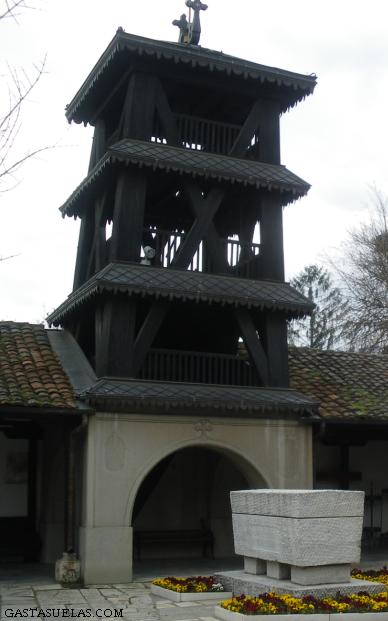 Torre en la Iglesia del Santo Salvador (Skopje, Macedonia)
