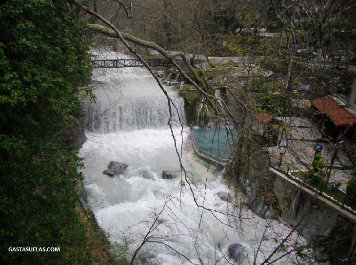 Entorno fluvial en Pozar (Grecia)