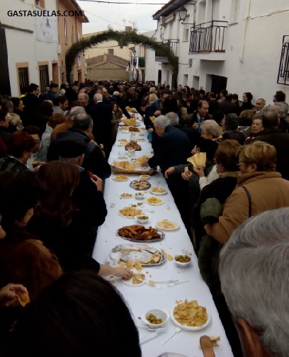Convite durante la Encamisá de 2015 en Torrejoncillo