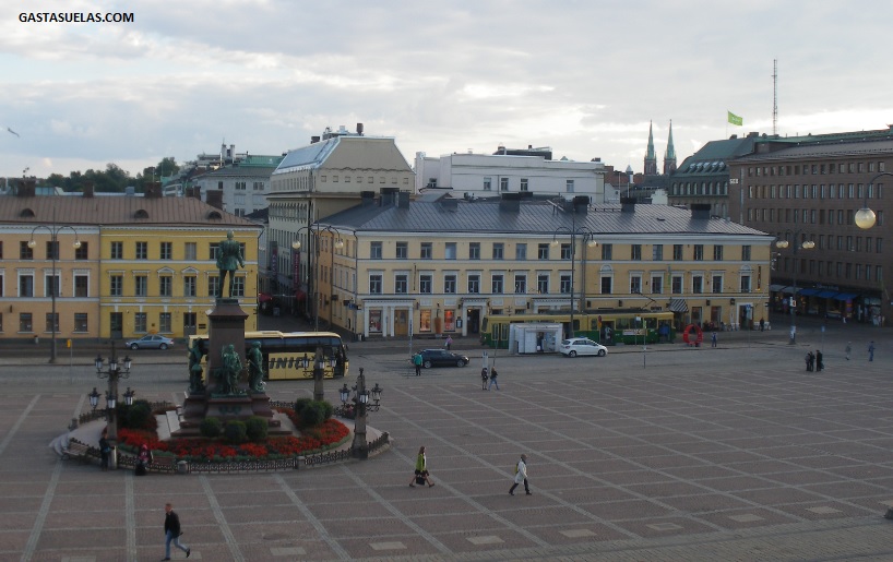 Plaza del Senado y Casas de los Mercaderes (Helsinki)