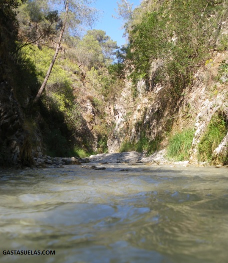 Senderismo Acu tico En El R o Chillar M laga 