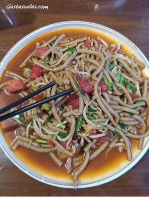 Plato de udon en Pingyao (China)